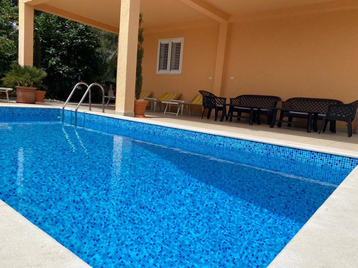 Apartments Villa Viktoria Tivat Exteriér fotografie