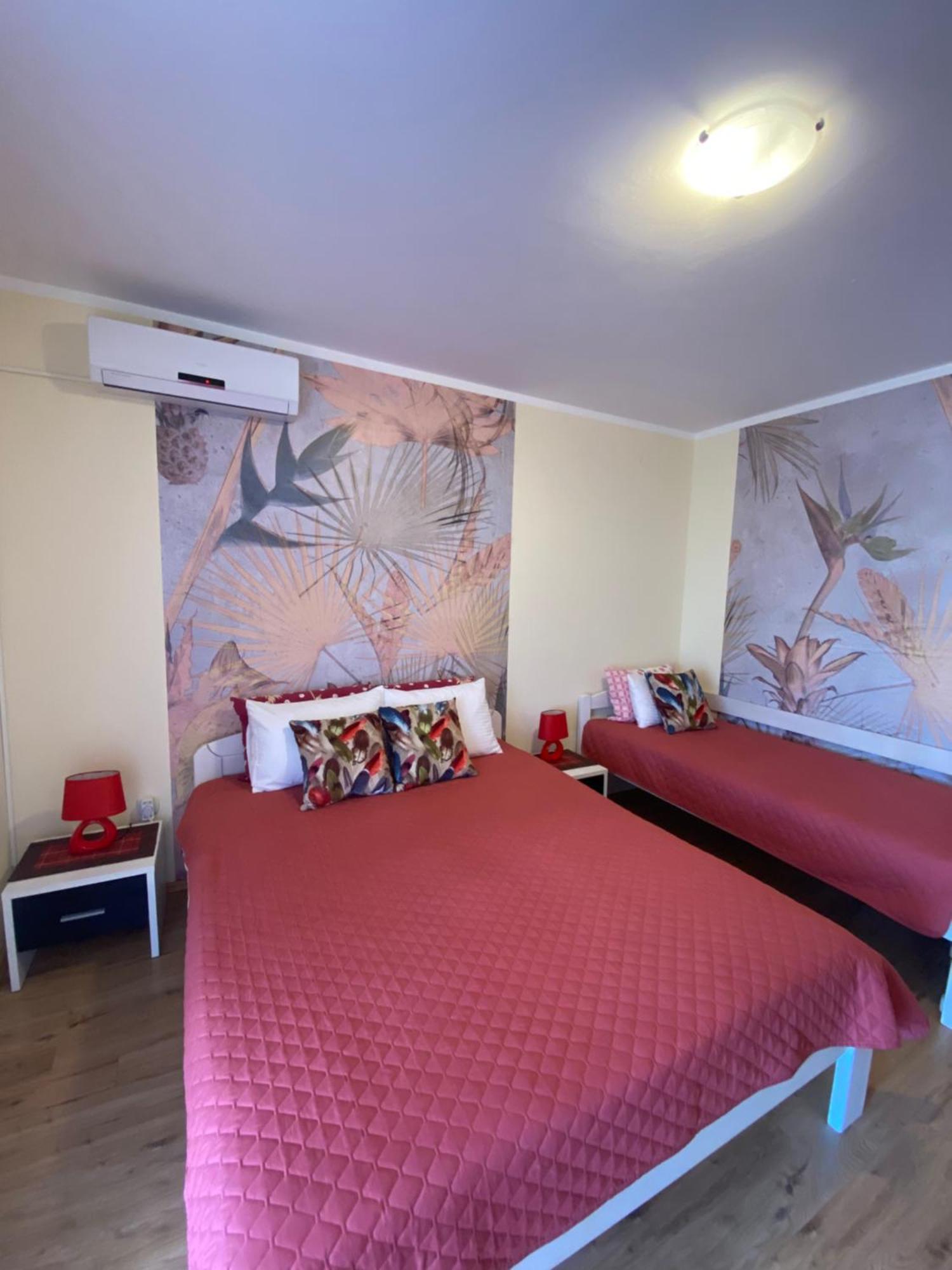 Apartments Villa Viktoria Tivat Exteriér fotografie
