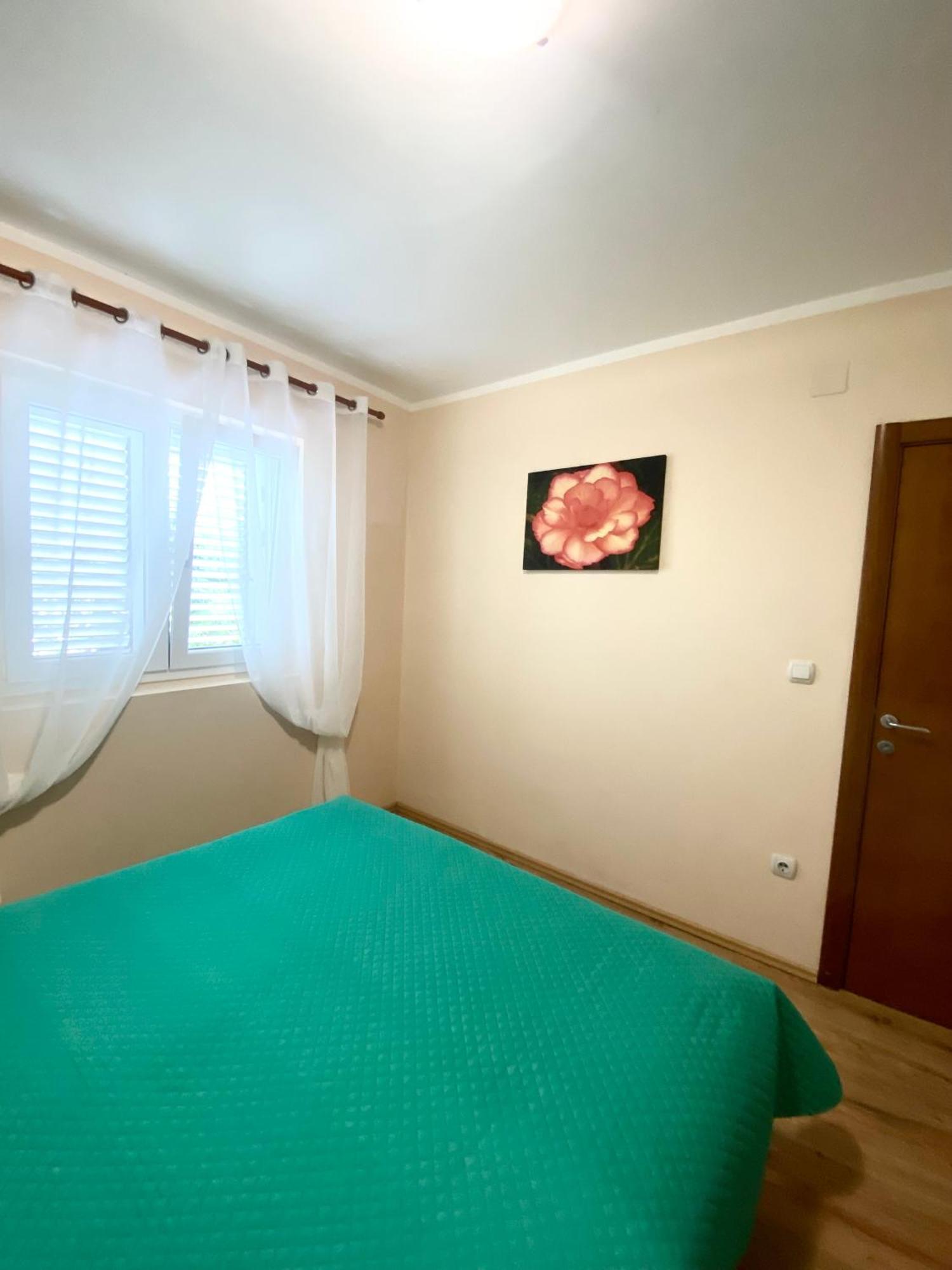 Apartments Villa Viktoria Tivat Exteriér fotografie