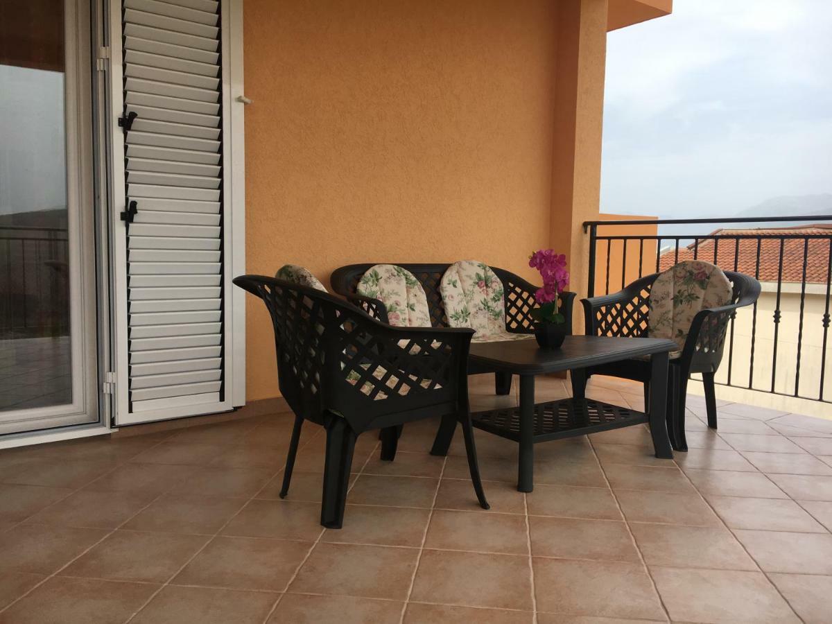 Apartments Villa Viktoria Tivat Exteriér fotografie